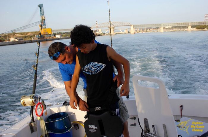 Pêche à l'espadon de nuit