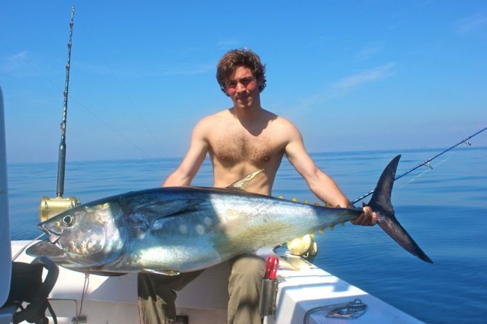 Pêche au thon en Stand up 80 lbs